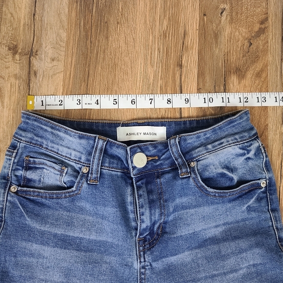 DISTRESSED DENIM SKINNY JEANS - Picture 3 of 7